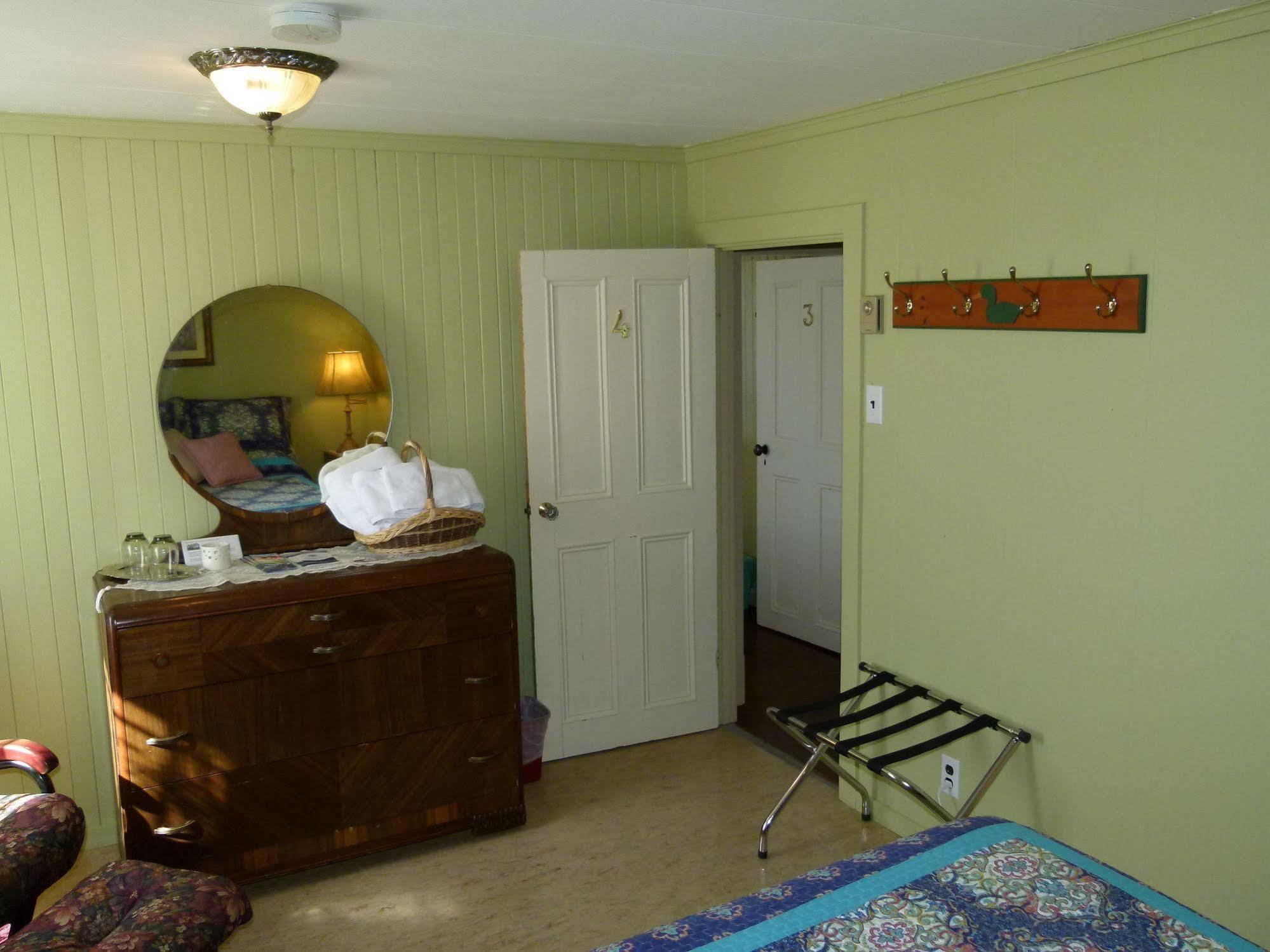 La Maison Entre Montagnes Bed & Breakfast Cap-Chat